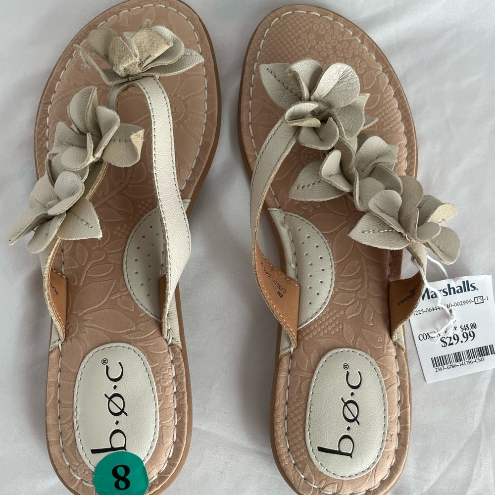 BOC leather Sandals NWT  Cream white